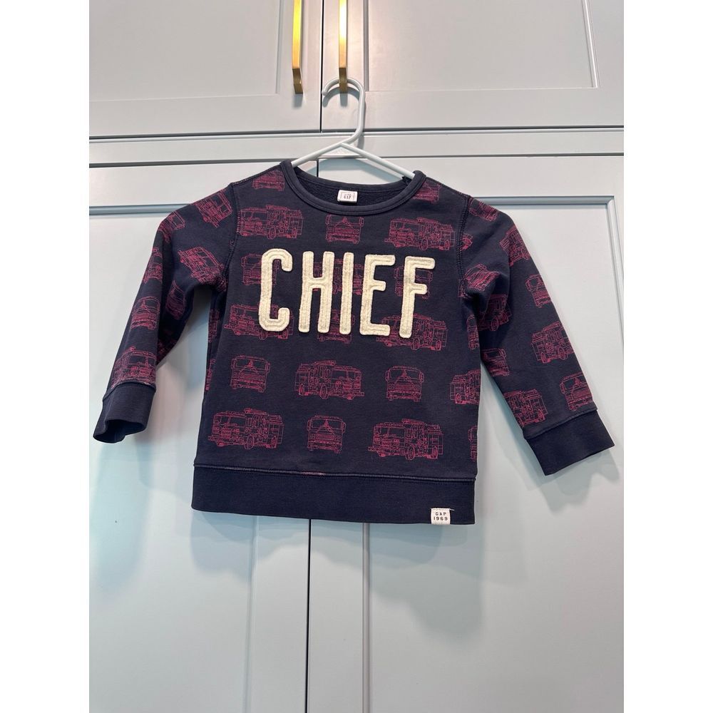 Gap fire truck sweatshirt 4 navy Chief
